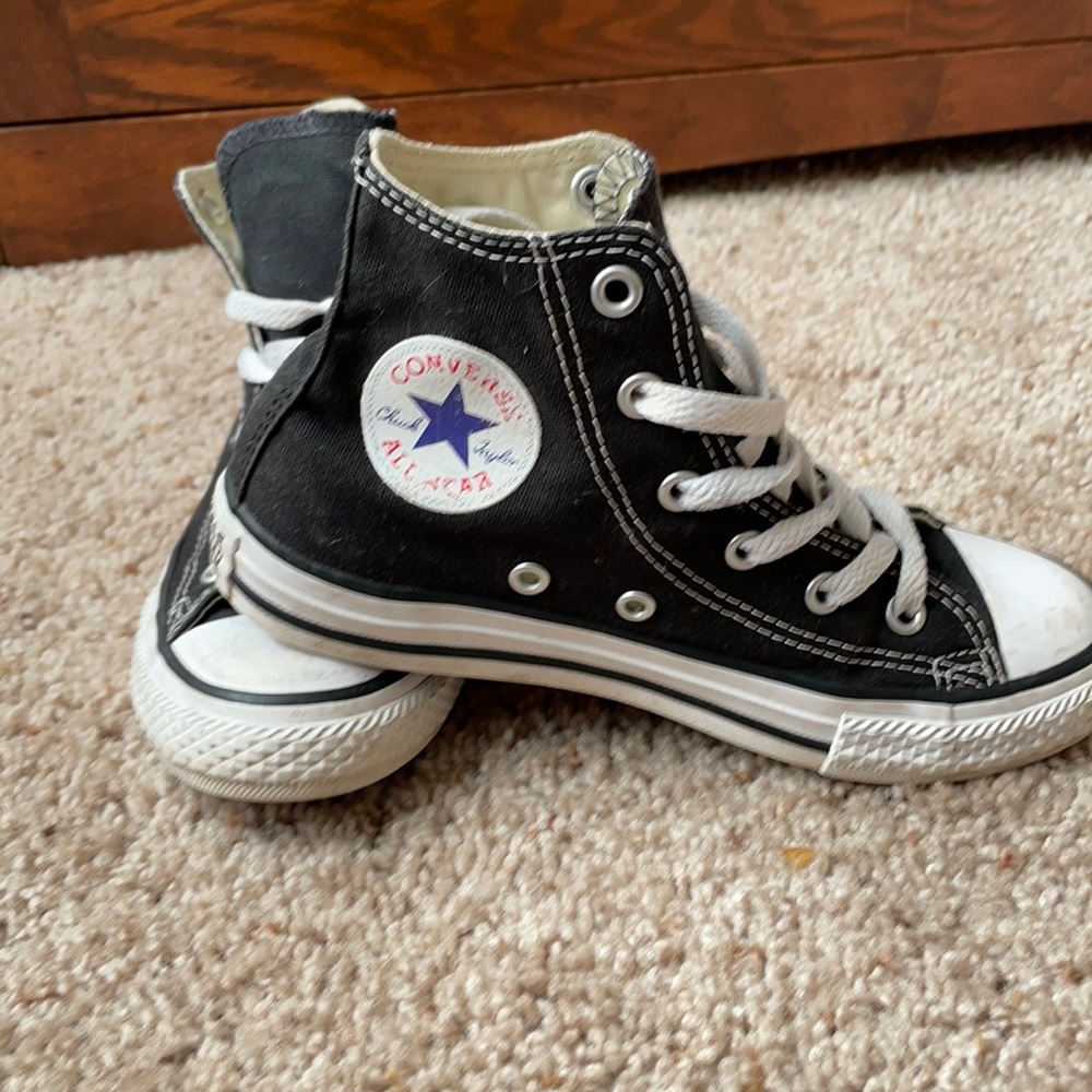 Size 1 black VGUC  Converse Chuck Taylor All Star High Top